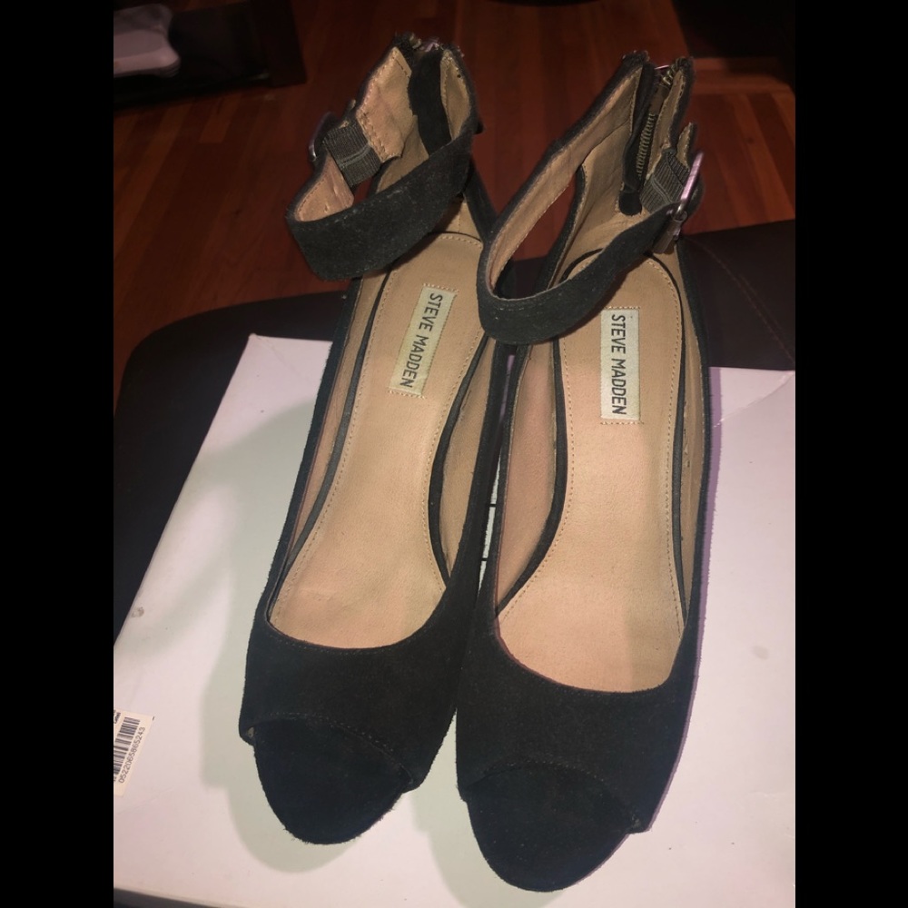Steve Madden Black Suede Wedge Sandals